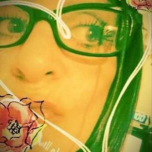 Meet your Posher, Melissa